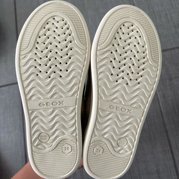 Geox gold shoes for girl - Picture 3 of 4